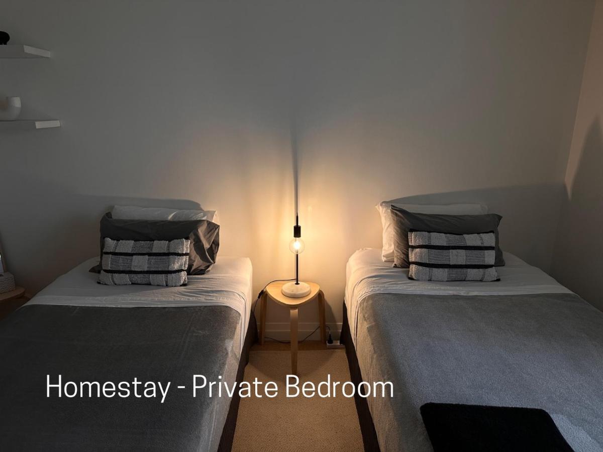 מלבורן Homestay - Yarra River Boulevard - Private Room מראה חיצוני תמונה